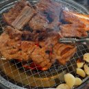 황금돼지구이 이미지