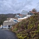 더 머물다 이미지