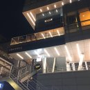 구름닮은빌딩 이미지