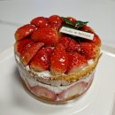어위시 | [딸기케이크 예맛VS케이크어위시] 택배배송 솔직 비교 내돈내산 후기