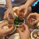 솔숲펜션 | 경주가족펜션 솔숲펜션 내부가 넓고 바베큐파티 실내테라스가 있어서 편한곳! 수영장도 있음!