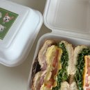 토토애견 | 울산 호계 맛집, 샌드위치와 라떼가 맛있고 귀여운 강아지가 있는 애견동반 카페 &#39;카페토토&#39; 내돈내산 후기