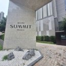 교보생명~그레이스호텔 | 멀리서도 눈에 띄는 세련된 외관을 가진 반포써밋아파트 단지내부와 인근공원 그리고 학군 분석 임장기