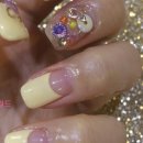 예쁜손네일 이미지