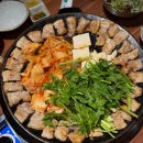 김치무쇠솥뚜껑삼겹살