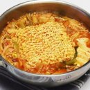 황금부대찌개 이미지