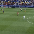 [안도라 vs 라싱 산탄데르] 김민수 리그 4호 도움 ㄷㄷㄷㄷㄷㄷㄷ.gif 이미지