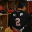 뭔 회전초밥마냥 잡도리 당하는중 이미지