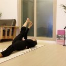 이브닝 스트레칭 요가 이미지