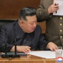 김정은, 신형 ICBM 개발자 10명에 무더기 '노력영웅' 칭호 이미지