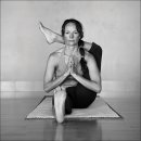 아쉬탕가 요가 이미지