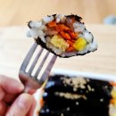 김밥먹는백설공주 이미지