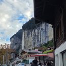 1066 | 스위스 그린델발트에서 뮈렌 통나무 라우터브루넨 폭포