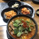 방가삼대얼큰한뼈해장국(호암점) | 충주 방가삼대 호암동 얼큰한뼈해장국 24시간