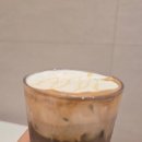 금산빌딩 | 따뜻한 오후, 진주 금산 텐퍼센트커피에서