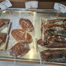 [인천 부평카페 앙베어 후기] 명란바게트, 소금빵, 모찌빵이 너무너무 맛있어서 자꾸만 손이 가네요...