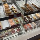 (주)세일펫 풍동지점 | [카페]팀홀튼 딸기 슈크림도넛, 김민성 베이커리 두바이소금빵, 웨스트진 만주 후기(+가격)