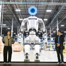 현대자동차 앞 | 대구 달서구 현대자동차 달서지점전시장 방문 후기_ 아틀라스 로봇