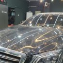 차 닦는 신사 이미지