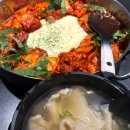 왕십리 맛집 [수제비 먹는 닭갈비], 철판 닭갈비와 항아리 수제비 조합 끝판왕