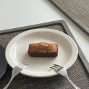 애브리씽벗더히어로카페 이미지