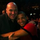 앤더슨 실바 : UFC 148에서 버거킹 로고가 찍힌 반바지를 입어주는 댓가로... 25만 달러!! 이미지