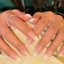 이대전철역 5번출구 | 역대급 청순보스 에겐네일 이대 모던히피네일 프렌치 파우더 웨딩네일 강추!