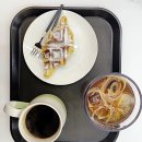 광명사거리 광사 커피 카페의 여왕 메뉴 아메리카노 크로플 후기. 커피맛 좋아요.