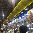 책닦는남자 이미지