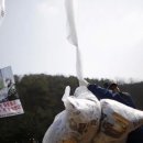 [정치·안보] 한국 대북전단금지법 외통위 통과…인권단체들 "위헌적 법안" 이미지