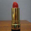 립스틱,향수,크리니크모공팩,기름종이,뉴트로지나풋크림,건전지,콘센트,감기약,여행책 이미지