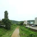 우산마을 앞 주차장 이미지
