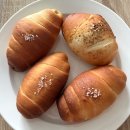 동수원중학교 | [수원 매탄동] 케이크, 소금빵 종류가 다양한 디저트 맛집 발견! 카페옐로우디