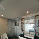 Happy Valley 이미지