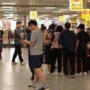 방문객 늘어나자 피어나는 웃음꽃 이미지