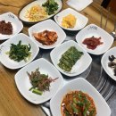 콩세상웰빙솥밥 이미지