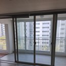 씨유구평부영5단지점 | 구미샤시. 구평동 🏠부영아파트 32평 샤시. 모헤어 교체 "베란다 샷시 털 가루 날림 해결"