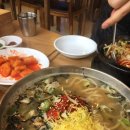 장미칼국수 이미지