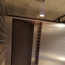 서울시 강남구 역삼동 ** 블랙우드 메탈 포인트 + 메탈 화장실칸막이 큐비클 이미지