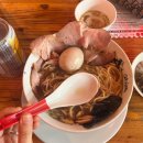 연희동 국화빵 먹으러 연희동 한바퀴…🥾🍜🪟🍫 (사루카메 라멘, 센티멘트 카카오라떼, 포셋 연희, 골목 구경)