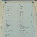 무전동 통영동백공영주차장 앞 구간, 편면 | 여수 고소동 천사벽화마을 바닷가 카페 돌산대교 오션뷰 일몰뷰 카페포