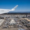 공항 영어 안내방송 이미지