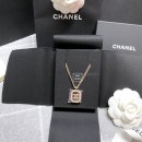 [국내당일발송] CHANEL 샤넬 프리미에르 스퀘어 크리스탈 진주 CC로고 네크리스