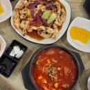 강촌이모네 | 춘천 로컬맛집 도원뚝배기짬뽕 / 뚝배기짬뽕 아주맵게 뚝배기짬뽕밥 탕수육
