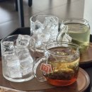 구로현대서비스㈜ | [구로 카페] 항동 푸른수목원 뷰가 매력적인, 현대식 감성 대형카페 ‘9로평상’