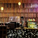 음악창고 | 성수동 즐길거리 음악창고 LP바 뚝도시장 근처 숨은 로컬 감성 맛집