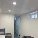 Toronto near Danforth &amp; pape station Room with private washroom to Rent 이미지