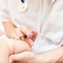 백신은 뇌 손상과 자폐증을 유발합니다. CDC는 과학적으로 결코 해결되지 않았다는 사실을 인정해야 했습니다. 이미지