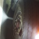 고속도로에서 타이어 펑! 이미지