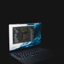 컴퓨터와 소통하는 코딩 이미지